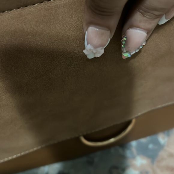 Beautiful Clutch - Picture 10 of 10